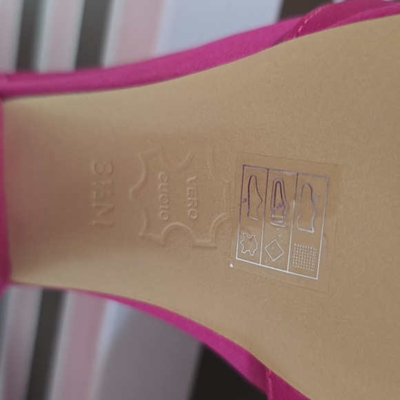 Rsvp Fuchsia satin heels - Picture 9 of 11